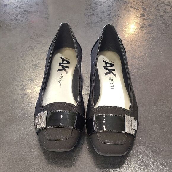 Anne Klein Sport Black Flats with Square Toe and Buckle - Picture 1 of 6